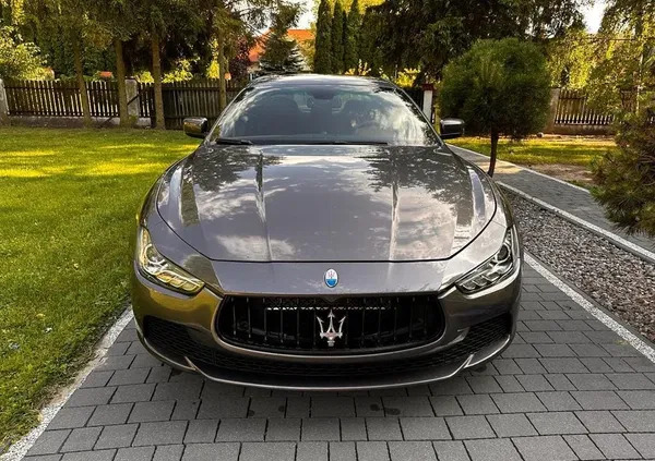 łódzkie Maserati Ghibli cena 115000 przebieg: 159000, rok produkcji 2015 z Bełchatów
